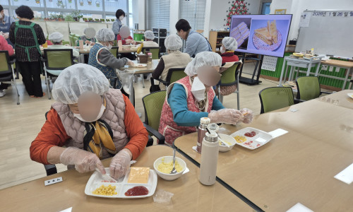 [공립명지치매전문주야간보호센터] 1월 요리활동 감자샐러드 샌드위치 만들기